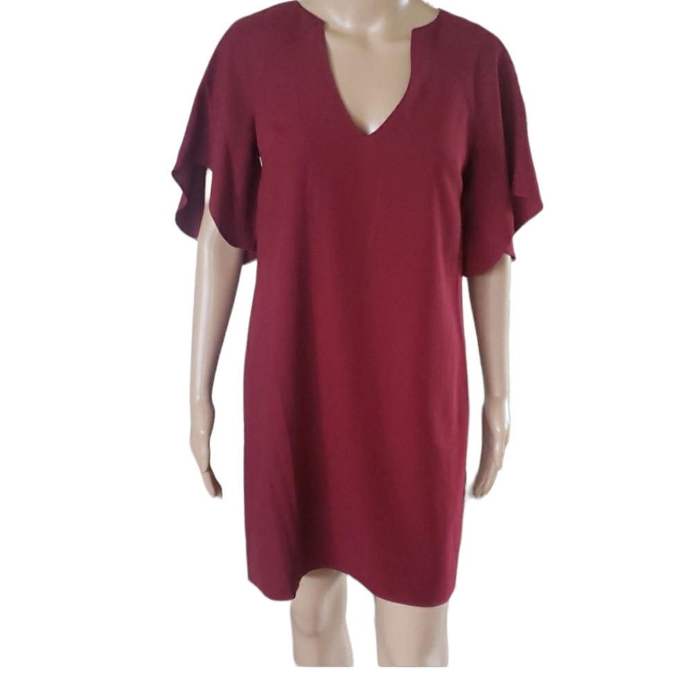 H Halston 2 horseshoe neckline flutter sleeve elegant shift dress